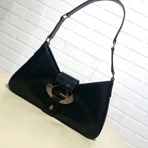 Guess shoulder bag. Brand new (no tags). Shiny/mat leather.